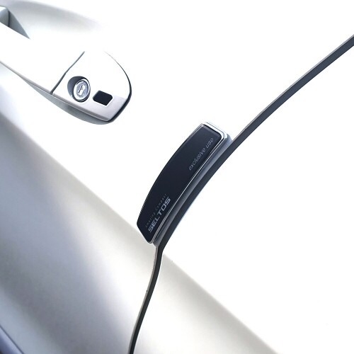 닥쏘오토,블랙 쉴드 엠블럼 도어가드 싼타페MX5